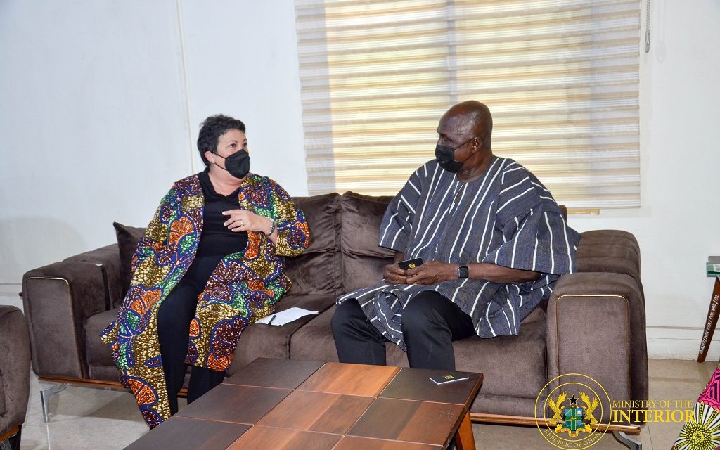 American Ambassador calls on Interior Minister