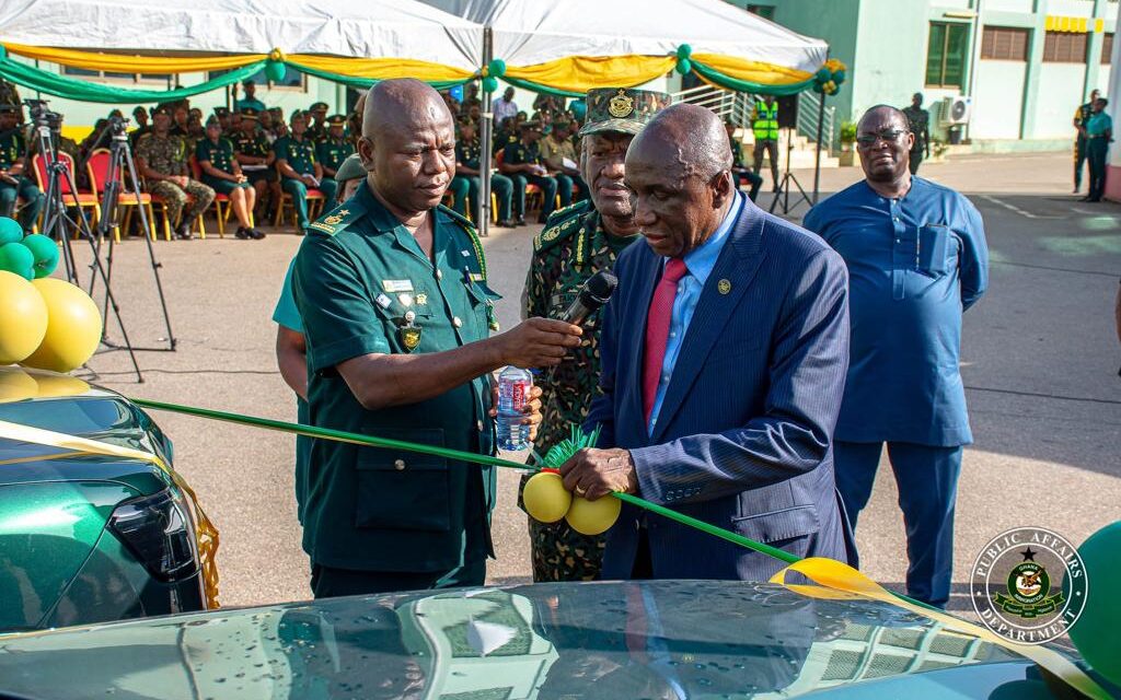 Government presents vehicles to Immigration Service to improve service delivery