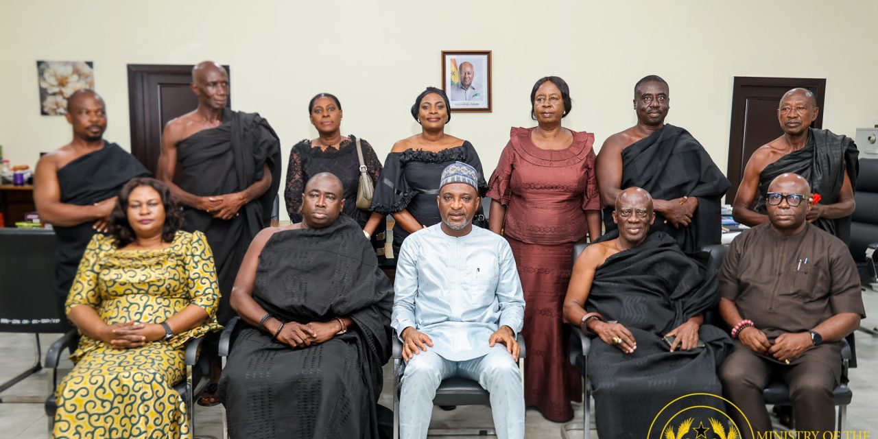 Muntaka Receives Agogo Chiefs Over Ex-Minister’s Passing